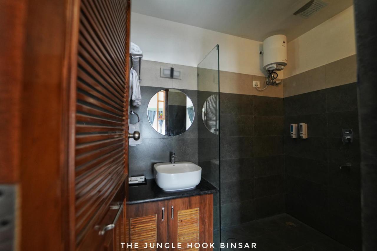 The Jungle Hook Binsar Hotel อัลโมรา ภายนอก รูปภาพ