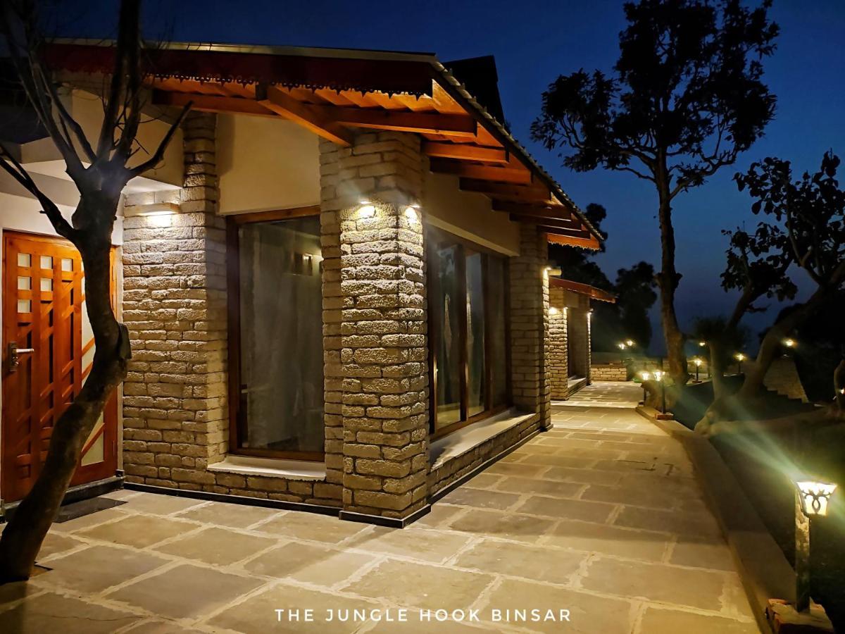 The Jungle Hook Binsar Hotel อัลโมรา ภายนอก รูปภาพ
